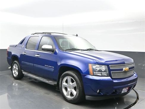 Used 2013 Chevrolet Avalanche LT w/ All-Star Edition image 8