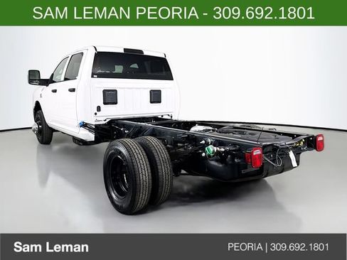 New 2026 RAM 3500 Tradesman w/ Chrome Appearance Group A AWD/4WD image 5