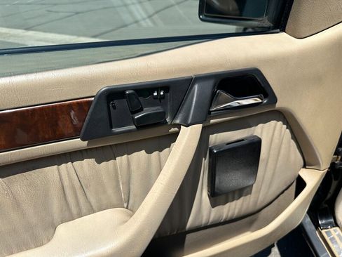 Used 1995 Mercedes-Benz E 320 Convertible image 26