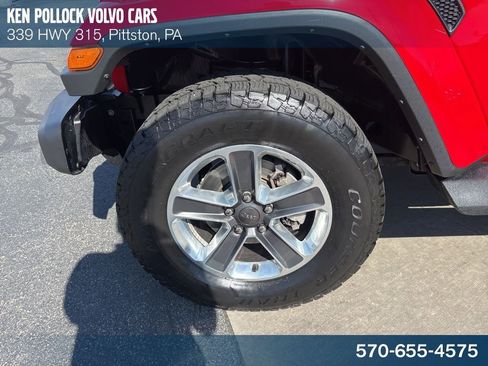 Used 2022 Jeep Wrangler Unlimited Sahara w/ Cold Weather Group AWD/4WD image 10