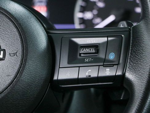 Used 2024 Nissan Rogue SV FWD image 14