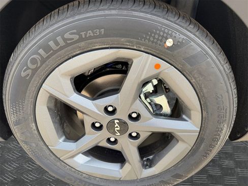 New 2025 Kia K4 LXS image 20