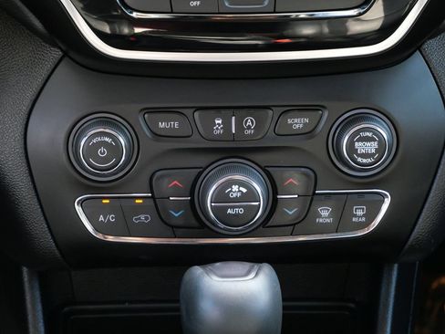 Used 2020 Jeep Cherokee Limited AWD/4WD image 18
