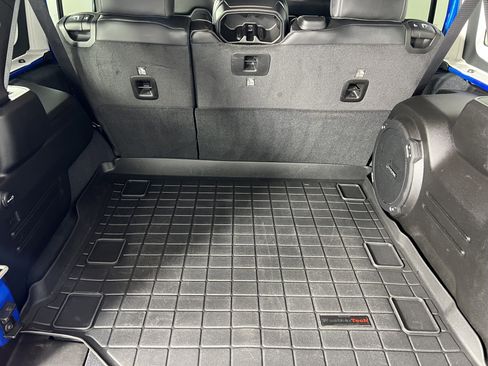 Used 2024 Jeep Wrangler Unlimited Rubicon image 21