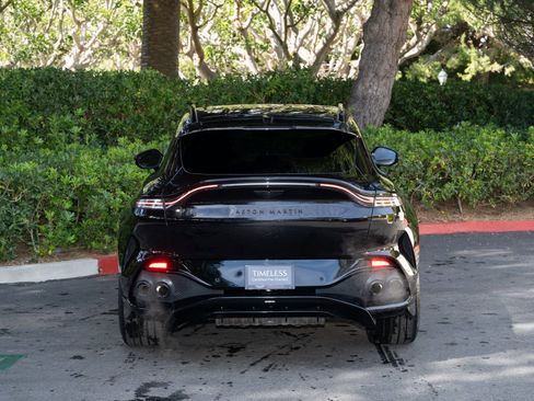 Used 2023 Aston Martin DBX 707 image 6