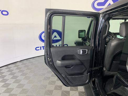 Used 2023 Jeep Wrangler Unlimited Sahara w/ Cold Weather Group AWD/4WD image 31