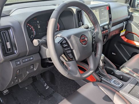 New 2026 Nissan Frontier PRO-4X w/ Pro Premium Package AWD/4WD image 15