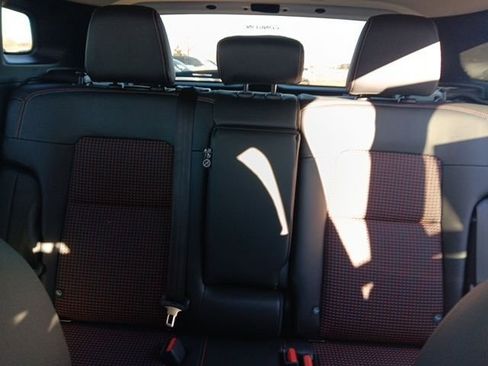 New 2026 Nissan Kicks SR w/ Illumination Package image 27