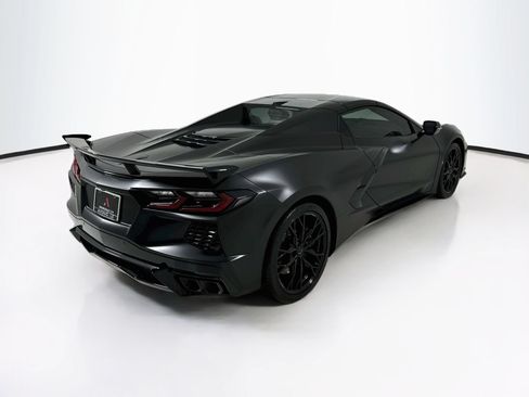 Used 2025 Chevrolet Corvette Stingray Premium Conv w/ Z51 Performance Package RWD image 8