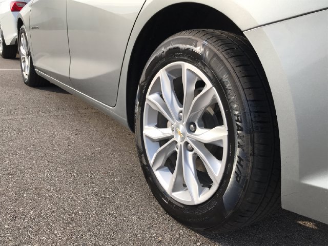 Used 2024 Chevrolet Malibu LT FWD image 12