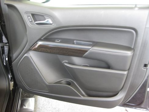 Used 2015 GMC Canyon SLT RWD image 36