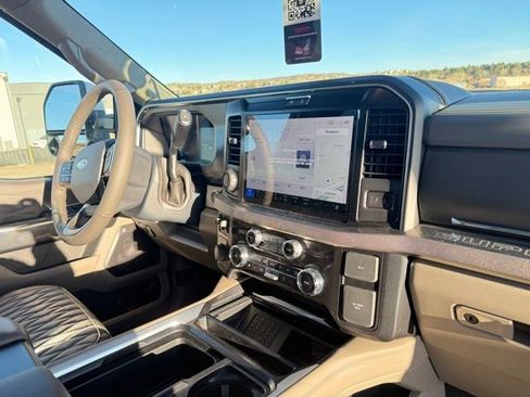 New 2026 Ford F450 Platinum w/ Platinum Plus Package image 20