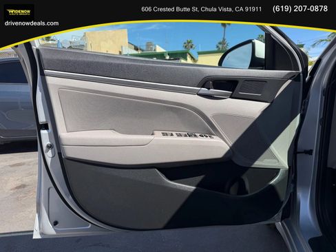 Used 2020 Hyundai Elantra SEL FWD image 8