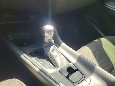 Used 2018 Toyota C-HR XLE image 20