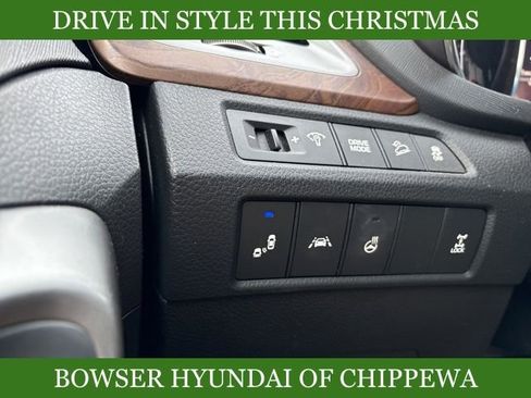 Used 2018 Hyundai Santa Fe Sport w/ 2.0T Ultimate Tech Package 05 image 21