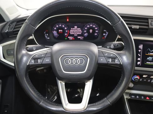 Used 2019 Audi Q3 2.0T Premium w/ Convenience Package AWD/4WD image 32