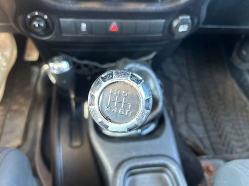 Used 2012 Jeep Wrangler Unlimited Sport AWD/4WD image 14