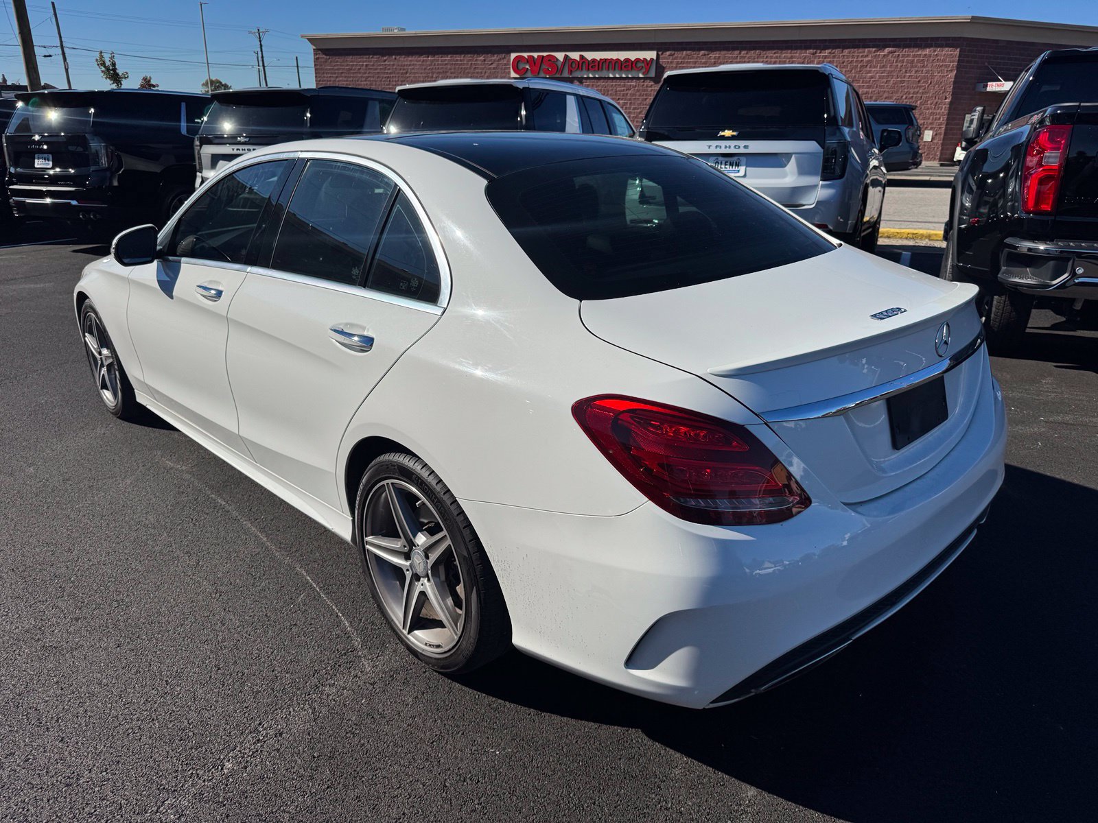 Used 2016 Mercedes-Benz C 300 4MATIC Sedan image 4