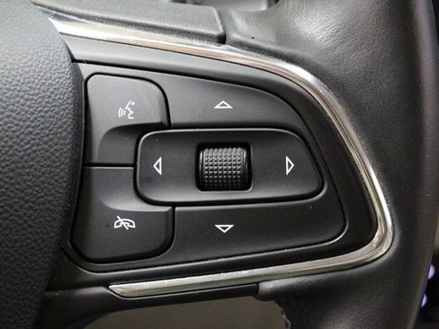 Used 2023 Buick Envision Preferred FWD image 23