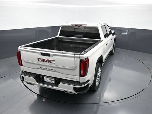 Used 2021 GMC Sierra 1500 Denali w/ Denali Ultimate Package AWD/4WD image 22