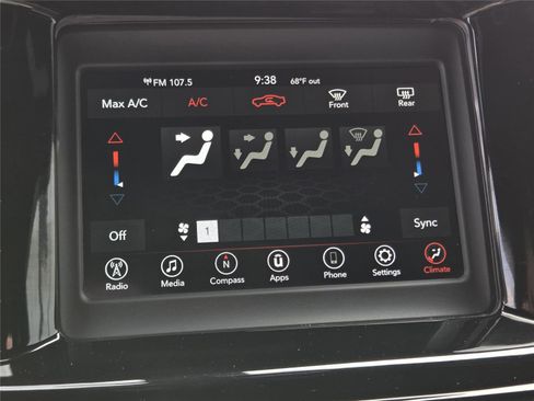 Used 2022 Dodge Charger SXT RWD image 12