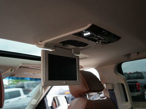 Used 2016 Cadillac Escalade Premium AWD/4WD image 26