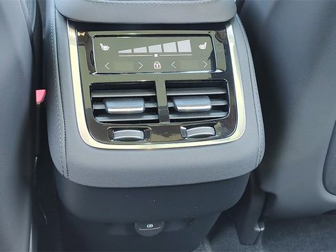 New 2026 Volvo XC90 B6 Plus image 29