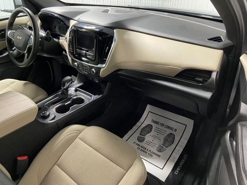 Used 2023 Chevrolet Traverse LS w/ Safety Package image 7