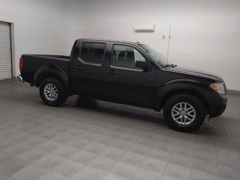 Used 2016 Nissan Frontier SV image 11