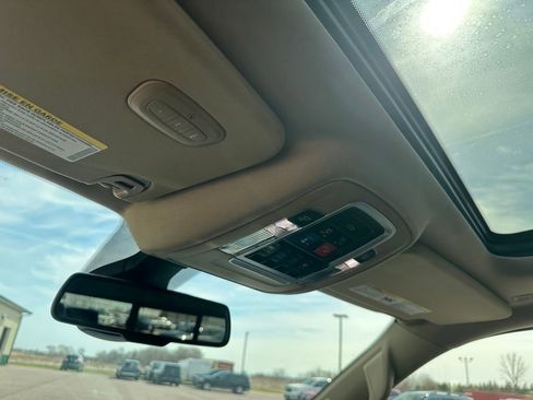 Used 2019 RAM 1500 Laramie image 19