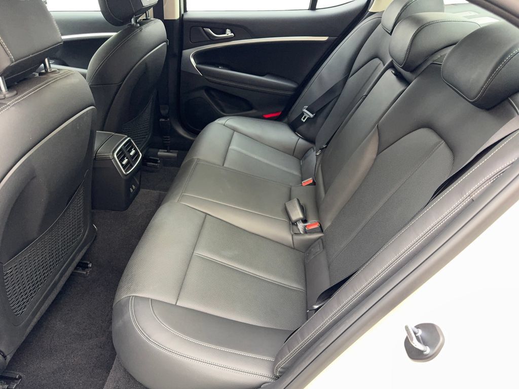 Used 2026 Genesis G70 2.5T RWD image 29