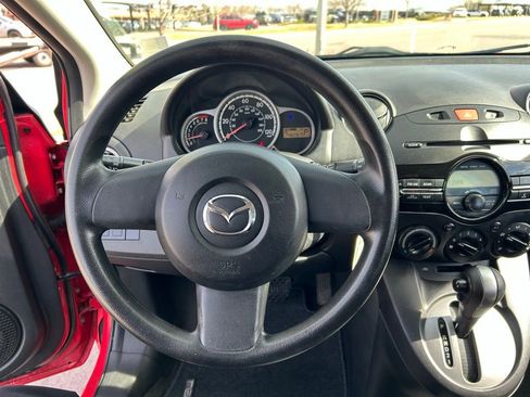 Used 2013 MAZDA MAZDA2 Sport image 19