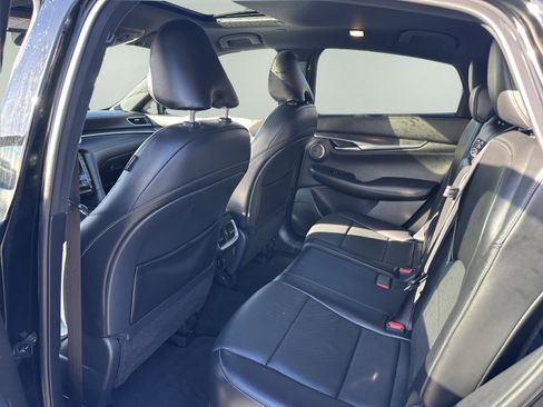 Used 2022 INFINITI QX55 Essential w/ Proassist Package image 8