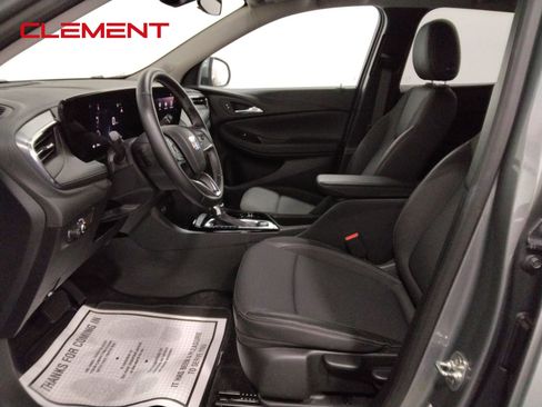 Used 2025 Buick Encore GX Preferred image 26