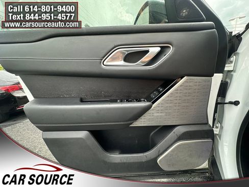Used 2018 Land Rover Range Rover Velar R-Dynamic HSE AWD/4WD image 19