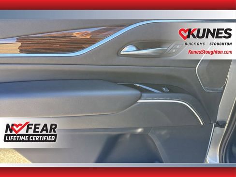 Used 2023 Cadillac Escalade Premium Luxury AWD/4WD image 43