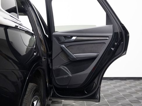 Used 2020 Audi SQ5 Premium Plus image 28