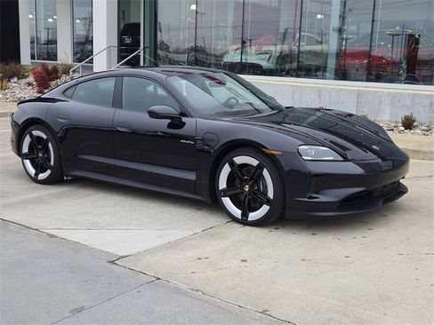 New 2025 Porsche Taycan image 9