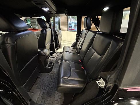 Used 2015 Jeep Wrangler Unlimited Sahara AWD/4WD image 47