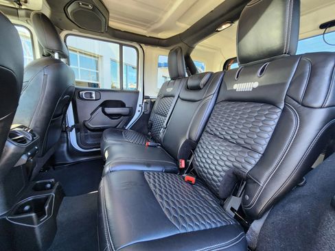 Used 2022 Jeep Wrangler Unlimited Sport image 38