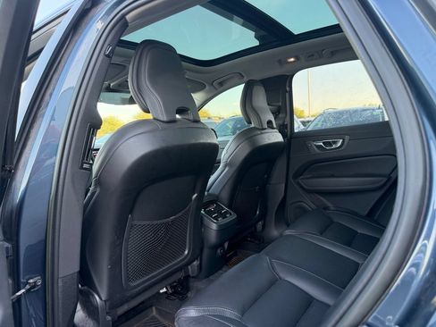 Used 2023 Volvo XC60 B5 Ultimate w/ Climate Package AWD/4WD image 5