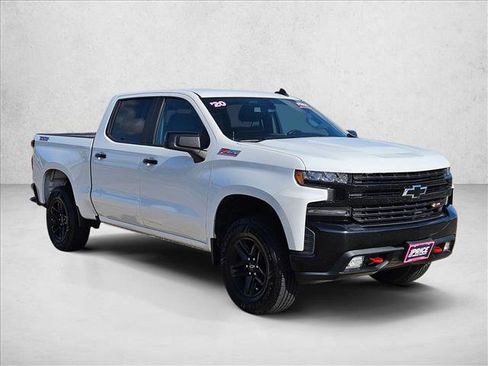 Used 2020 Chevrolet Silverado 1500 LT Trail Boss AWD/4WD image 3