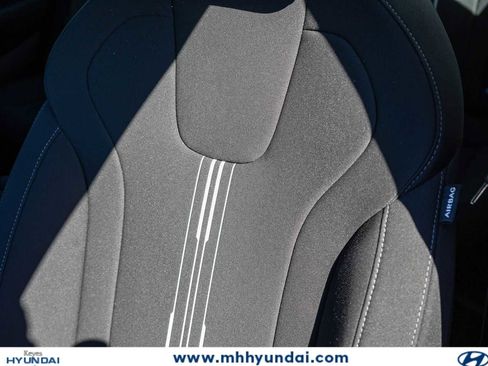 New 2025 Hyundai Elantra Sport FWD image 29