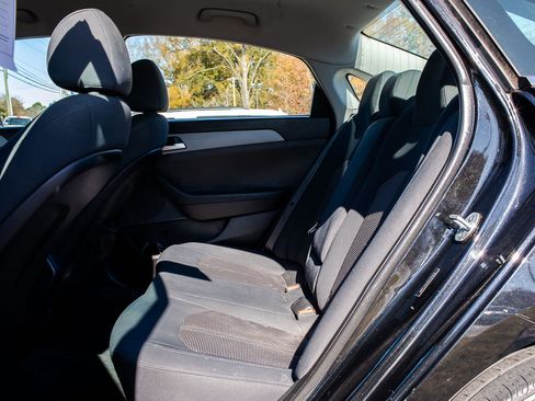 Used 2019 Hyundai Sonata SE image 16