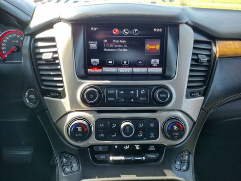 Used 2015 GMC Yukon Denali w/ Premium Package AWD/4WD image 29