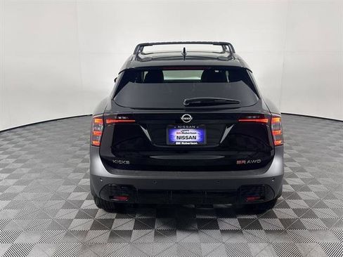 New 2025 Nissan Kicks SR w/ Illumination Package image 5