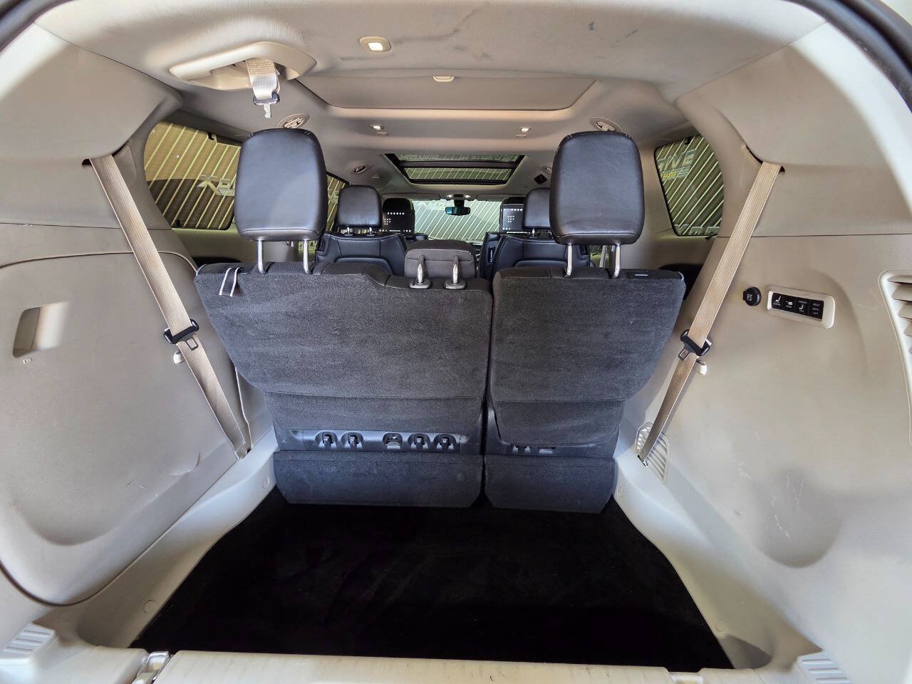 Used 2019 Chrysler Pacifica Limited FWD image 34