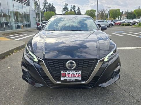 Used 2020 Nissan Altima 2.5 SR FWD image 3