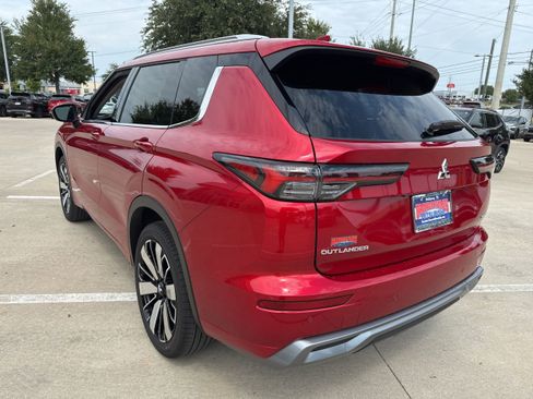 New 2025 Mitsubishi Outlander SEL image 5