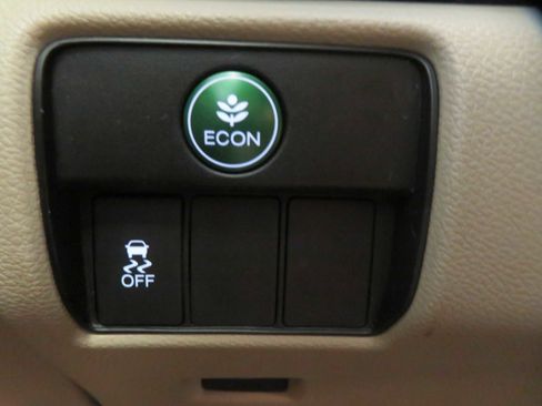 Used 2016 Honda Accord EX-L image 41